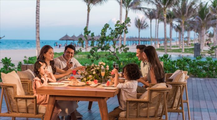 TẾT VÀ CÁCH CHÚNG TA GỌI TÊN HẠNH PHÚC