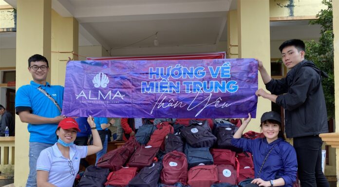 CÔNG TY VỊNH THIÊN ĐƯỜNG TRAO QUÀ ĐẾN MIỀN TRUNG